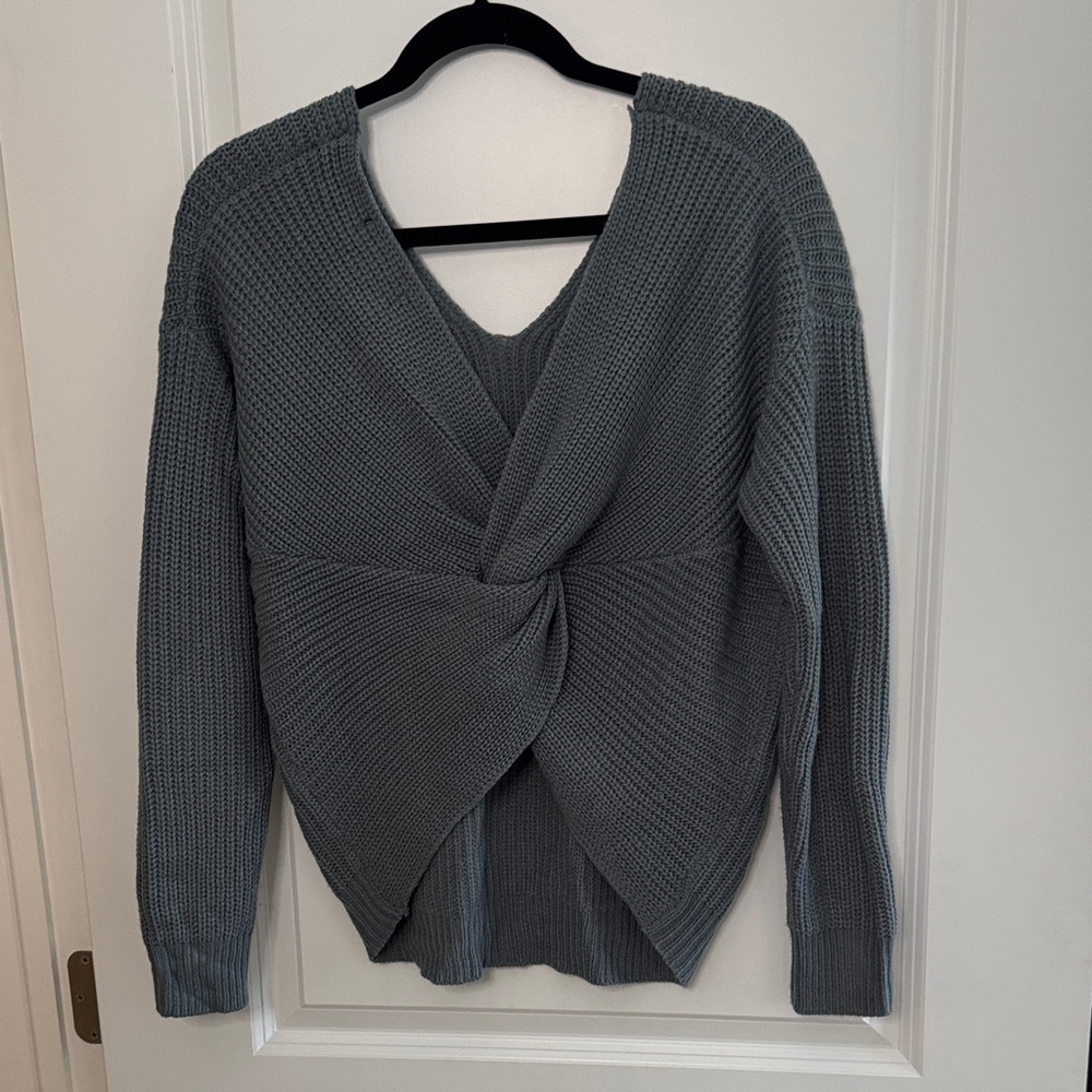 Women's Gray Twist-Back or Front Sweater - Medium